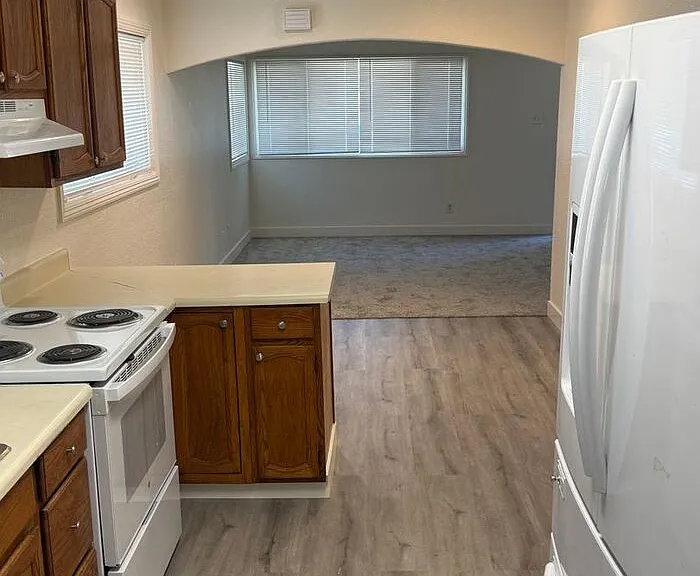 21743 Princeton St #8 — Photo 3
