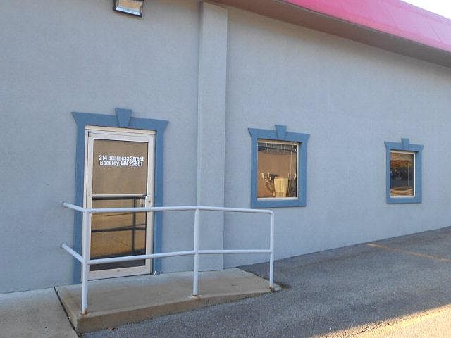 1st image of 214 Business St