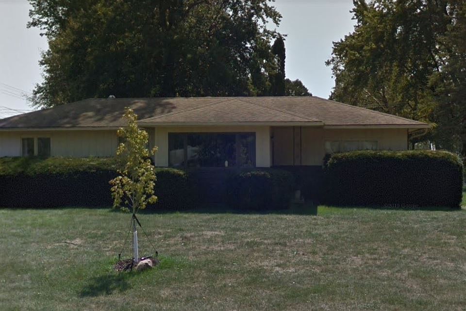 1st image of 2413 Valley High Dr