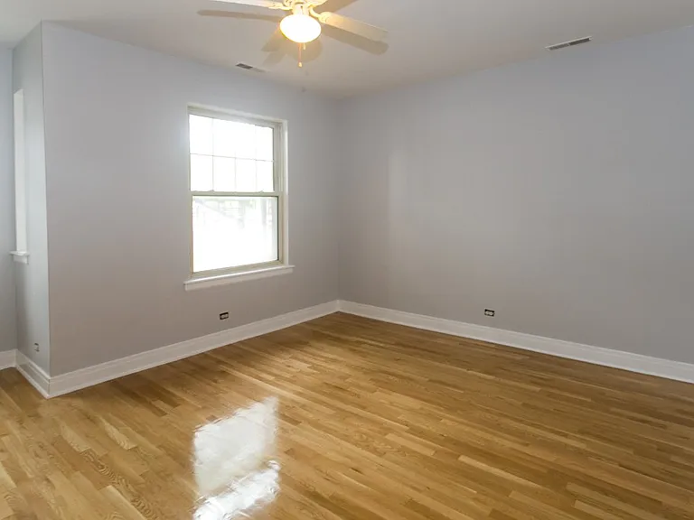 4450 N Sheridan Rd #2 — Photo 7