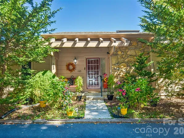 163 Country Ridge Rd, Hendersonville, NC 28739