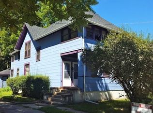 936 Ridge Ave, Rockford, IL 61103