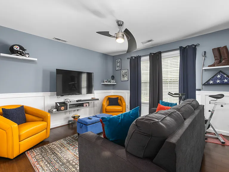305 Lucas Park Dr — Photo 36