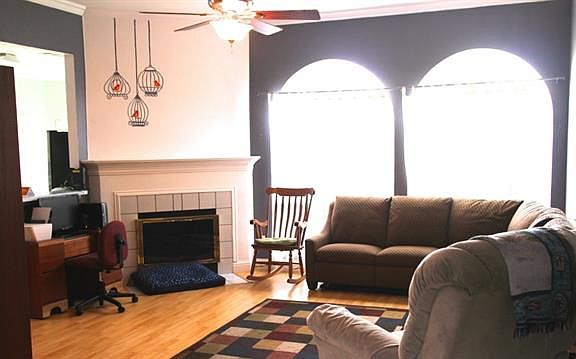 5th image of 869 Carriage Creek Dr