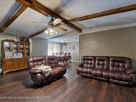 5th image of 106 W Circle Dr