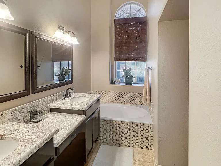 16205 S 34th Way — Photo 27