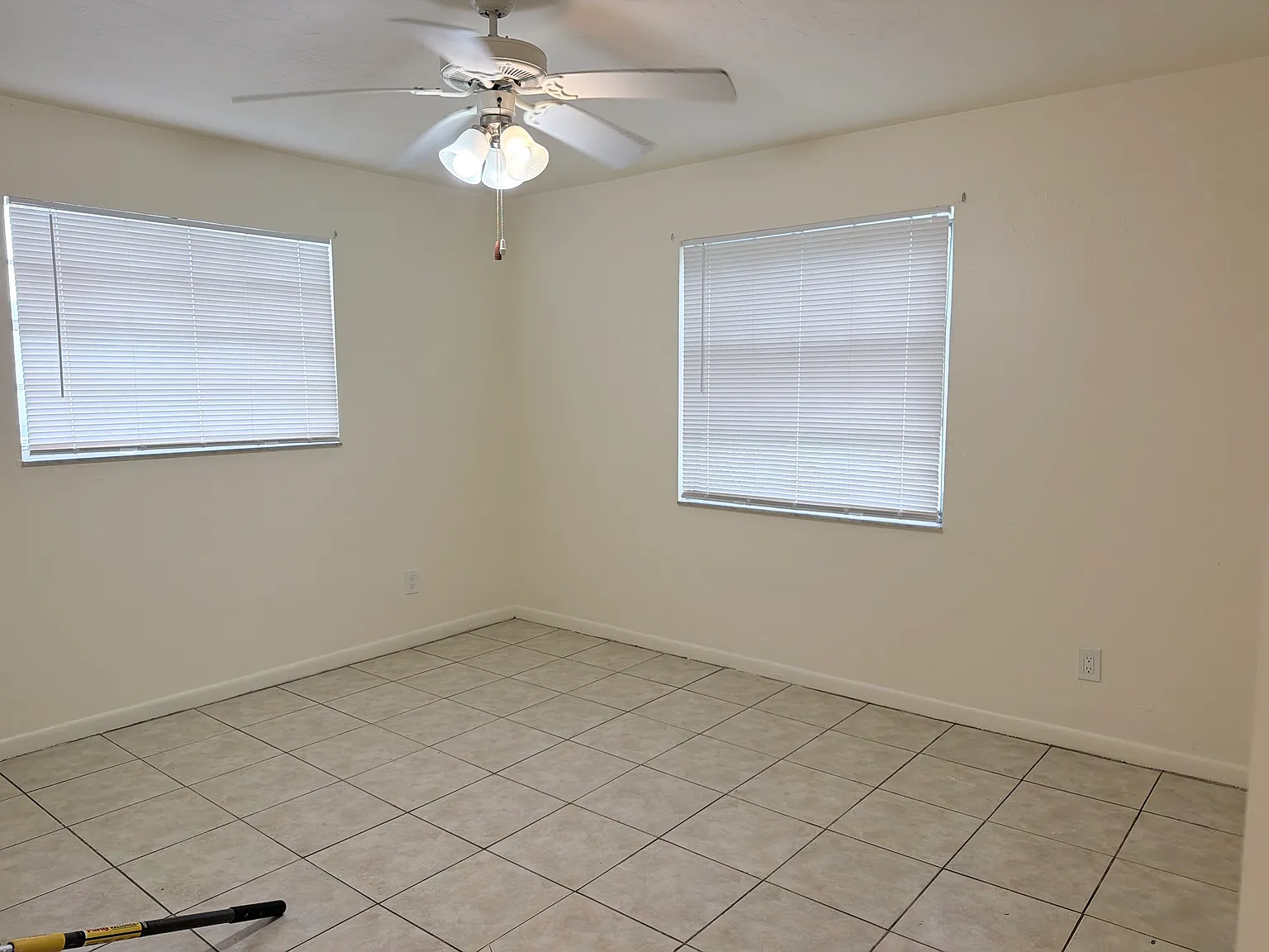 4953 Vincennes St — Photo 3