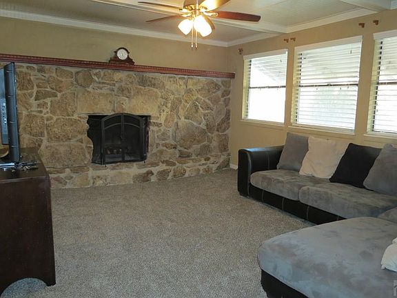 5th image of 7 Bellflower Ct