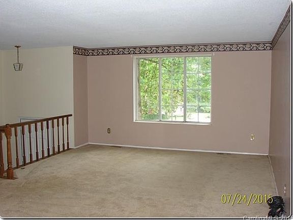 5th image of 3208 Raven Glen Ct