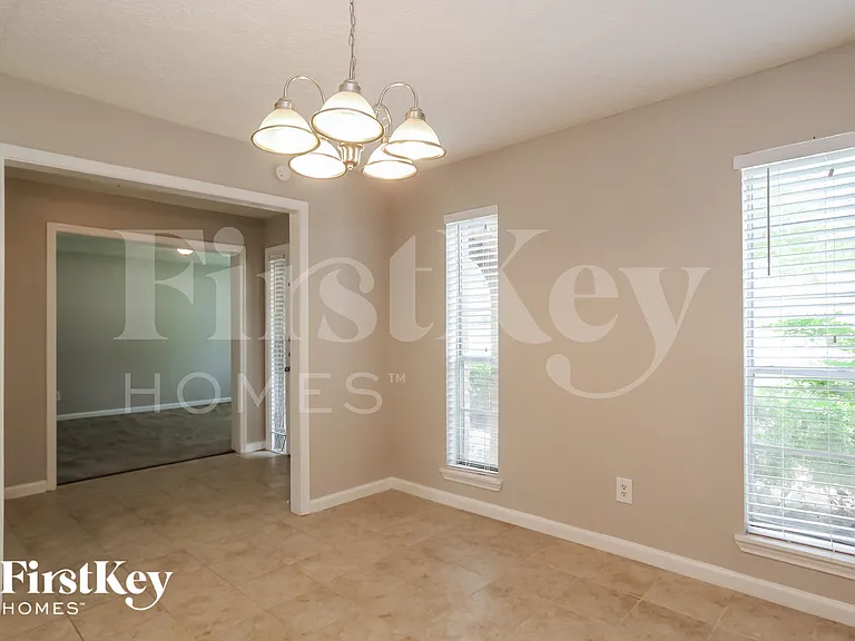 24106 Creekview Dr — Photo 7