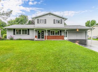 147 Vineyard Dr, Rochester, NY 14616