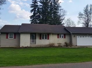 245 E Freeland St, Dalton City, IL 61925