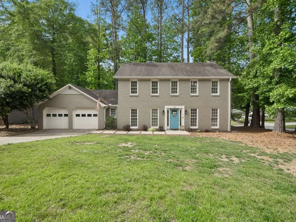 105 Sweetwood Way, Roswell, GA 30076