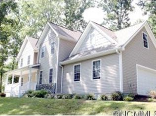 83 Old Spring Dr, Candler, NC 28715