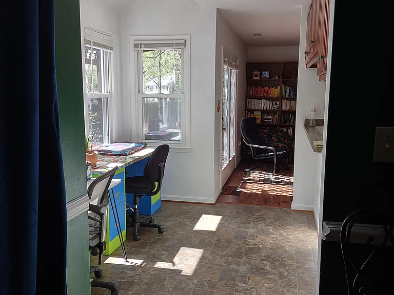 This photo has not been altered in any way: no edits or filters have been applied to try to deceive the viewer by having the room appear larger or brighter than it actually is.