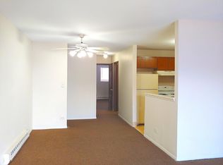 148 Quail Run Ct APT 2B, Carol Stream, IL 60188
