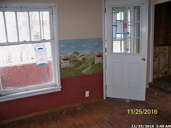 2nd image of 703 Silver St