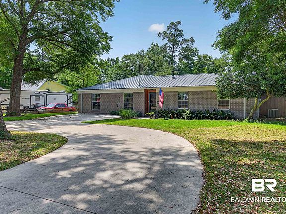 5th image of 11842 Island Dr