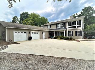 301 Pebble Hill Ln, Henderson, NC 27537
