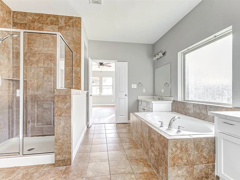 15010 Golden Summer Ct — Photo 21
