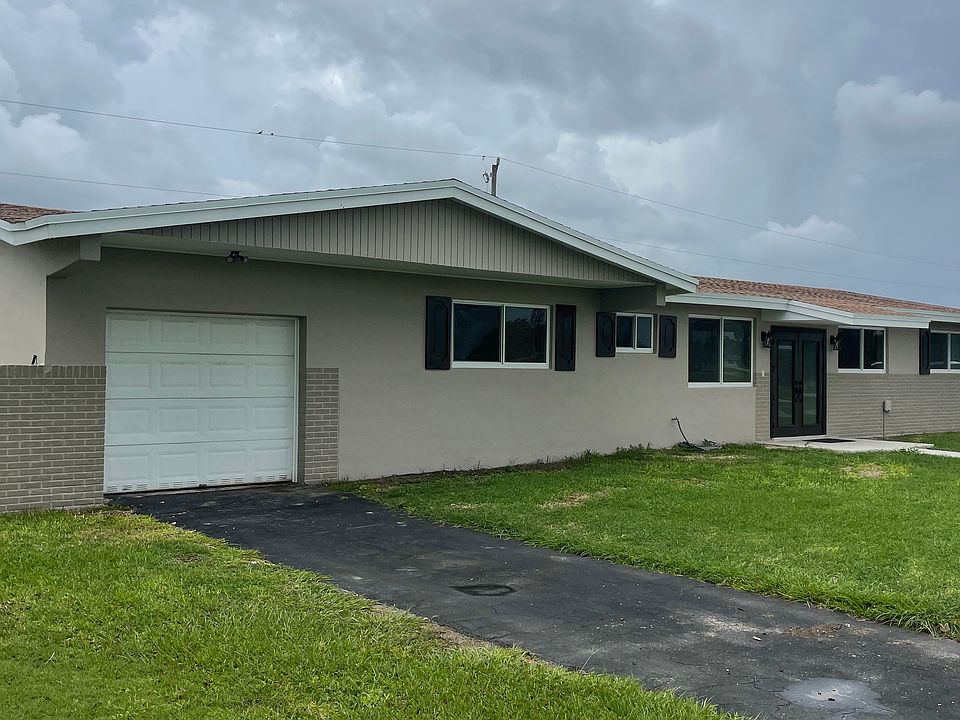 1st image of 19275 SW 320th St