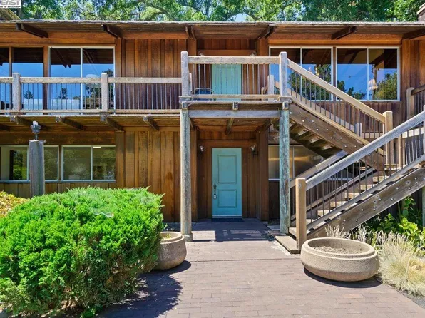 10 Greens Ln, Pleasanton, CA 94566