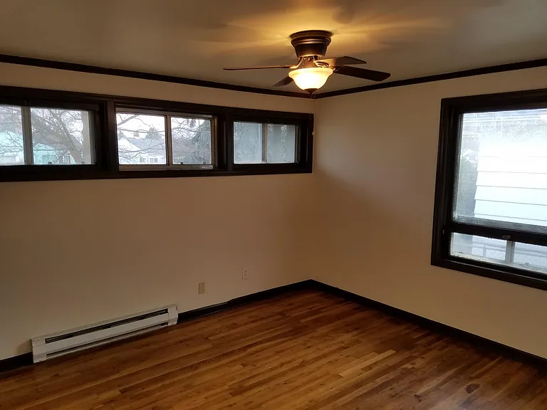 122 W Amherst Ct — Photo 6