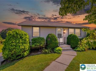 6522 Sullivan Trl, Wind Gap, PA 18091