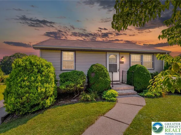 6522 Sullivan Trl, Wind Gap, PA 18091