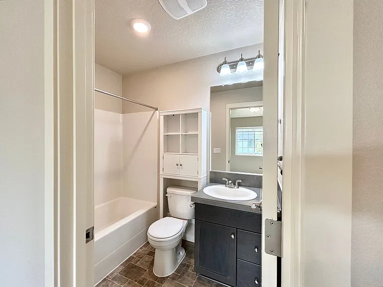 7211 NW Eleanor Ave — Photo 34