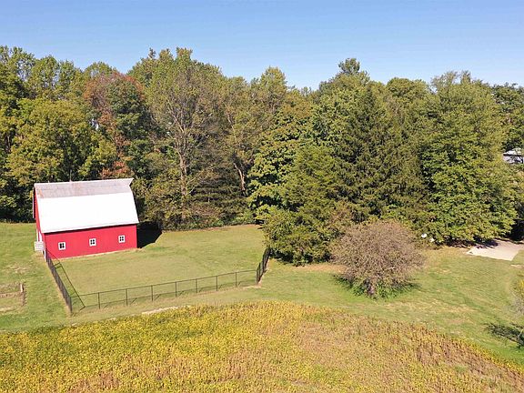 3rd image of 3264 N County Road 250 W