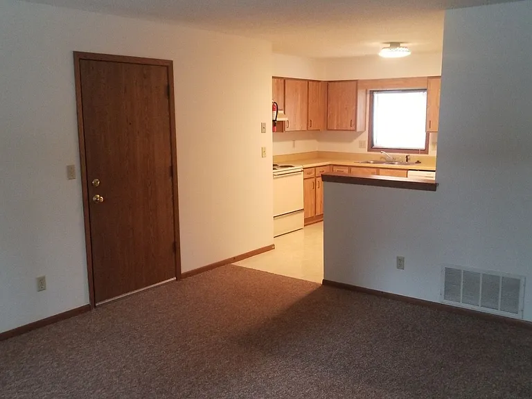 939 Boston Way — Photo 16