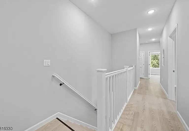 31 Stout St #1 — Photo 6