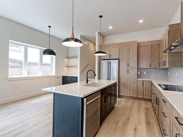 3510 N Wyandot St — Photo 13