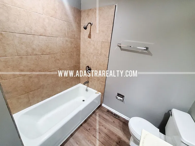 1424 E Willow Dr — Photo 11