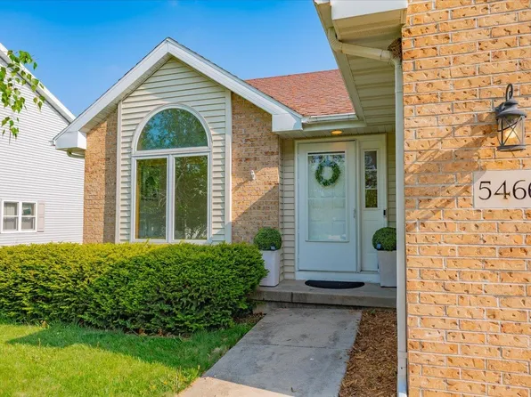 5466 Shale Rd, Fitchburg, WI 53711