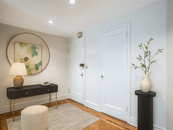 70 East 96th Street image 2 of 27