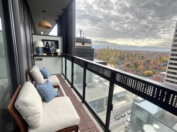 8 Eglinton Ave E Unit 1503, Toronto, ON M4P 1A6