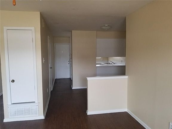 4th image of 305 Lampe St APT B