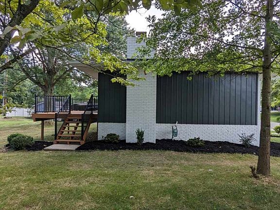 4th image of 2206 Woodcrest Dr