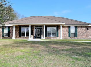 17170 Magnolia Cove Dr, Pass Christian, MS 39571