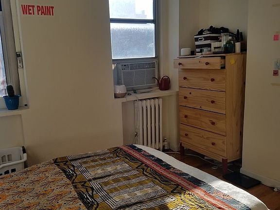 3rd image of 5 Saint Marks Pl APT 14