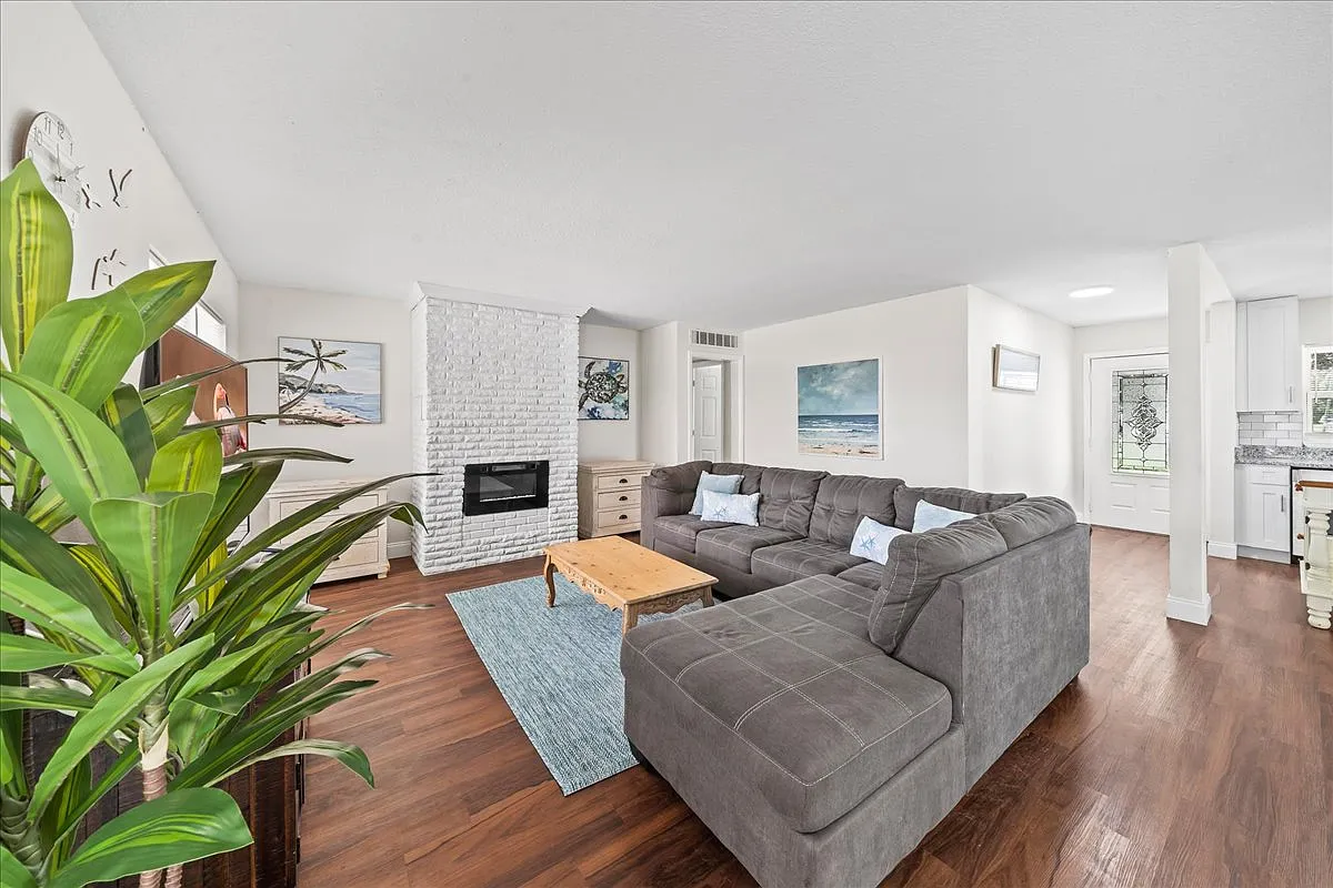 3 bed, 1448 sqft, $3,500 — Photo 4
