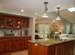 6 Crescent St, Natick, MA 01760