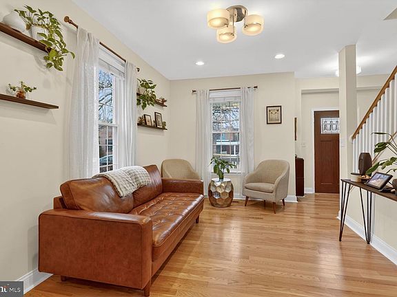 4th image of 3600 Taylor St
