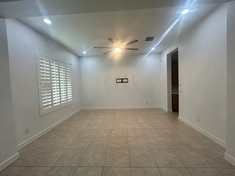 Guests Sit-Out Room without the furniture