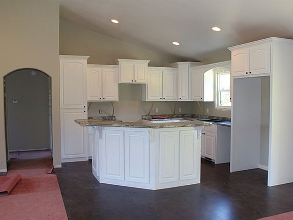 2nd image of 2027 Trenton Ct