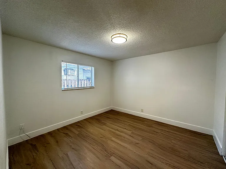 2331 Arthur St #5 — Photo 13