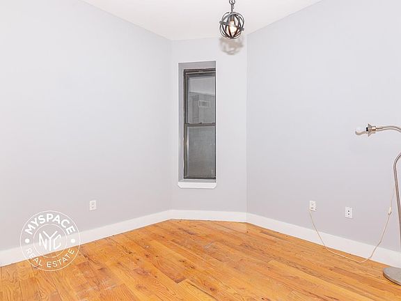 4th image of 456 Madison St APT 1R