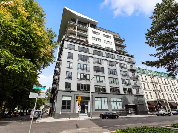 300 NW 8th Ave APT 604, Portland, OR 97209